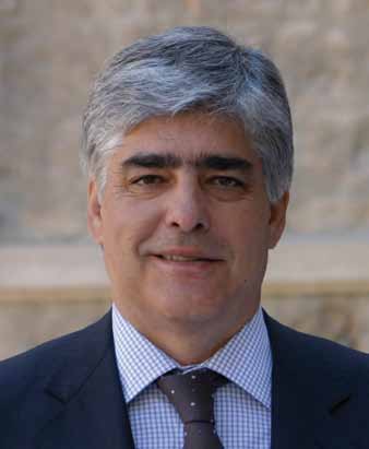 Francisco Jover, posando como consejero de AITEX con motivo del 25 aniversario de AITEX